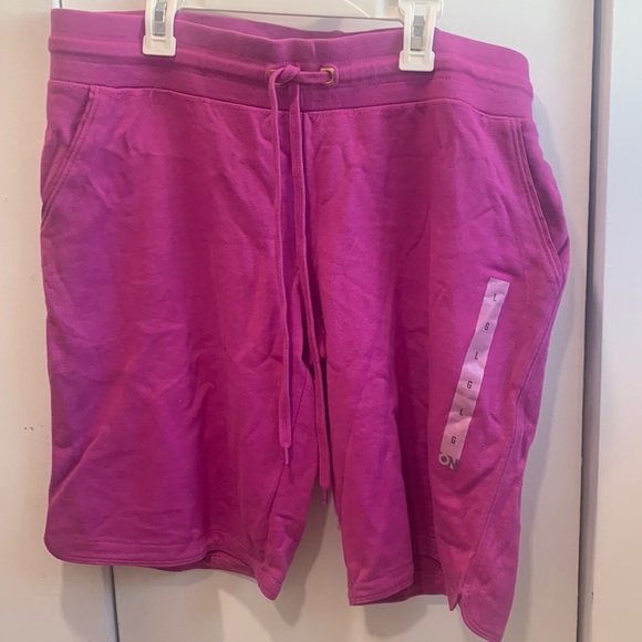 Old Navy Shorts - Picture 1 of 3